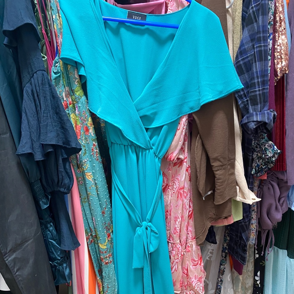 Vici maxi dress never worn